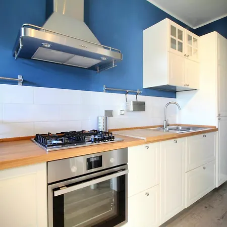 Le Grand Bleu Apartment *